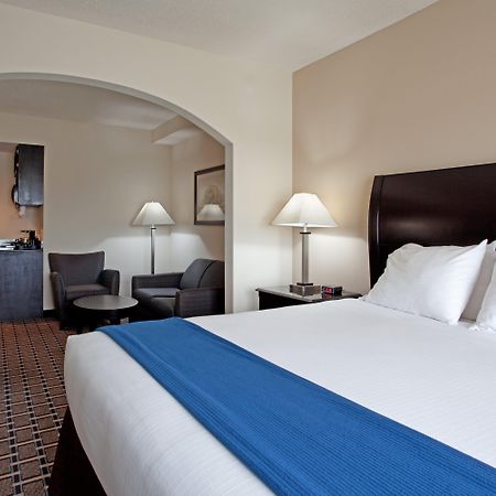 Holiday Inn Express Hotel & Suites Hope Mills-Fayetteville Airport By Ihg Chambre photo