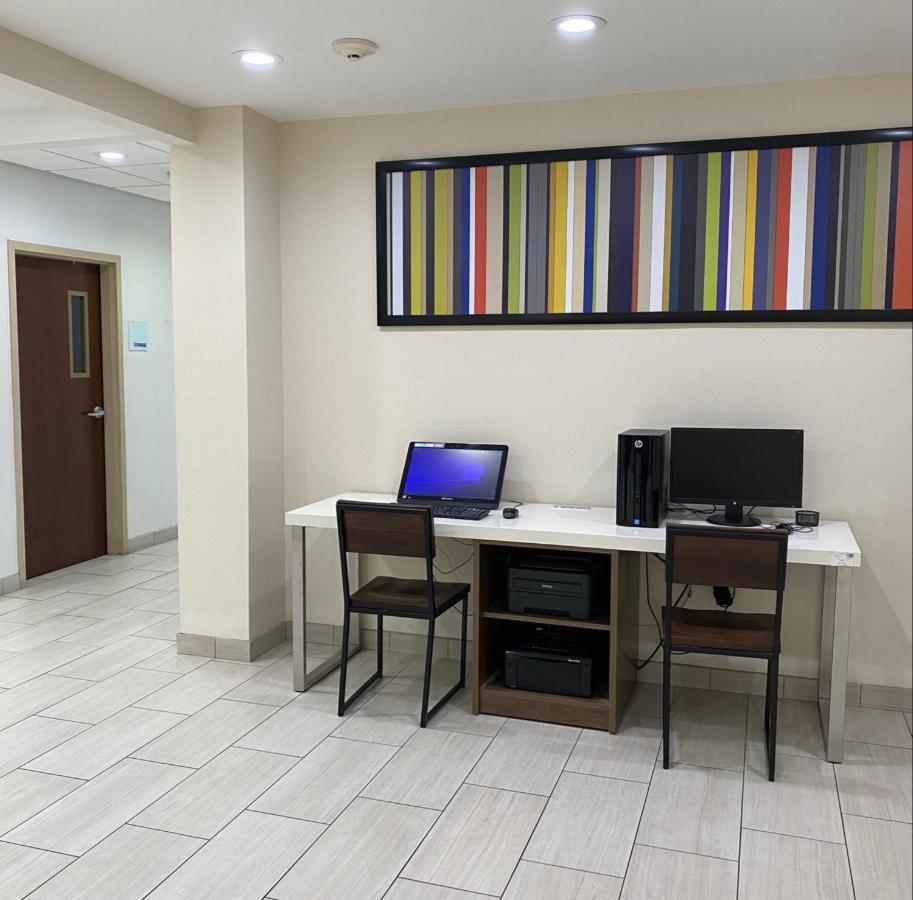Holiday Inn Express Hotel & Suites Hope Mills-Fayetteville Airport By Ihg Extérieur photo