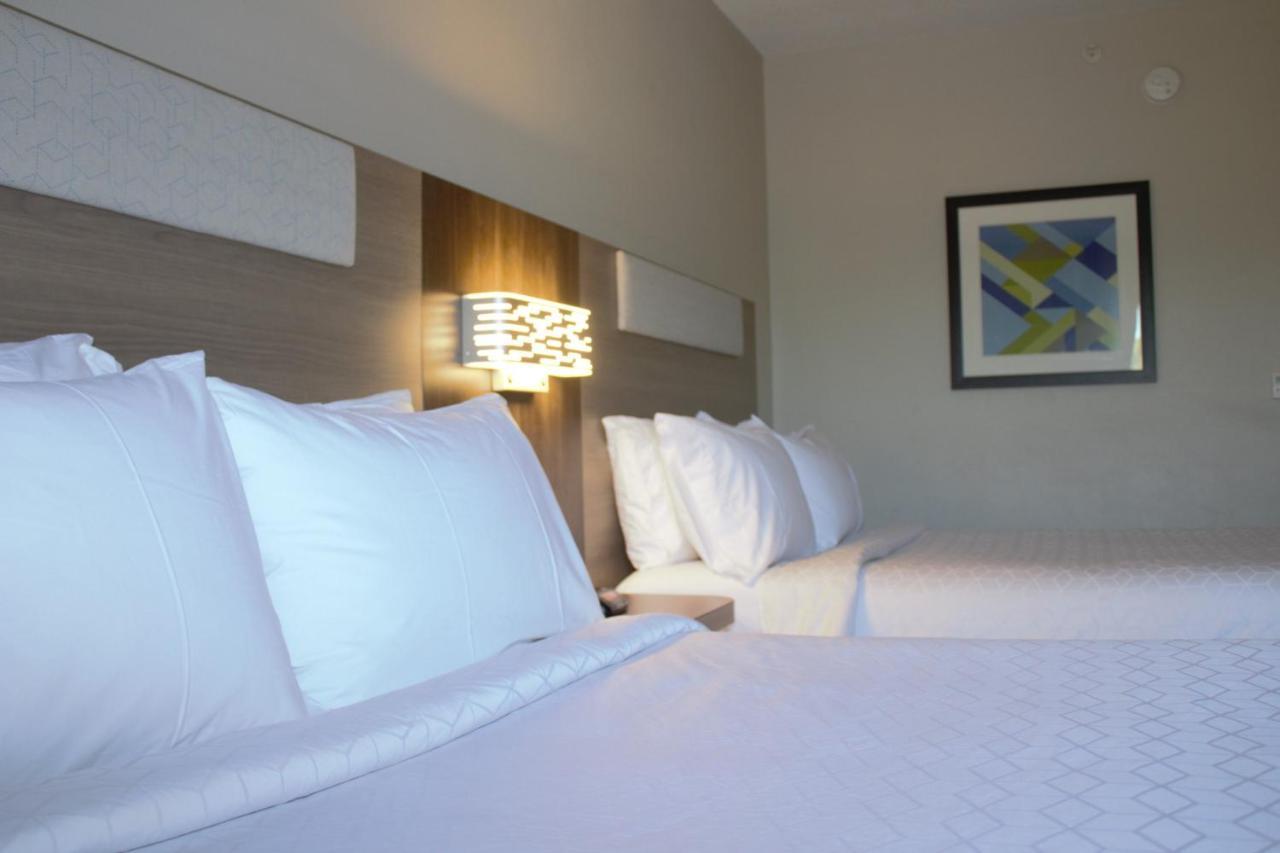 Holiday Inn Express Hotel & Suites Hope Mills-Fayetteville Airport By Ihg Extérieur photo