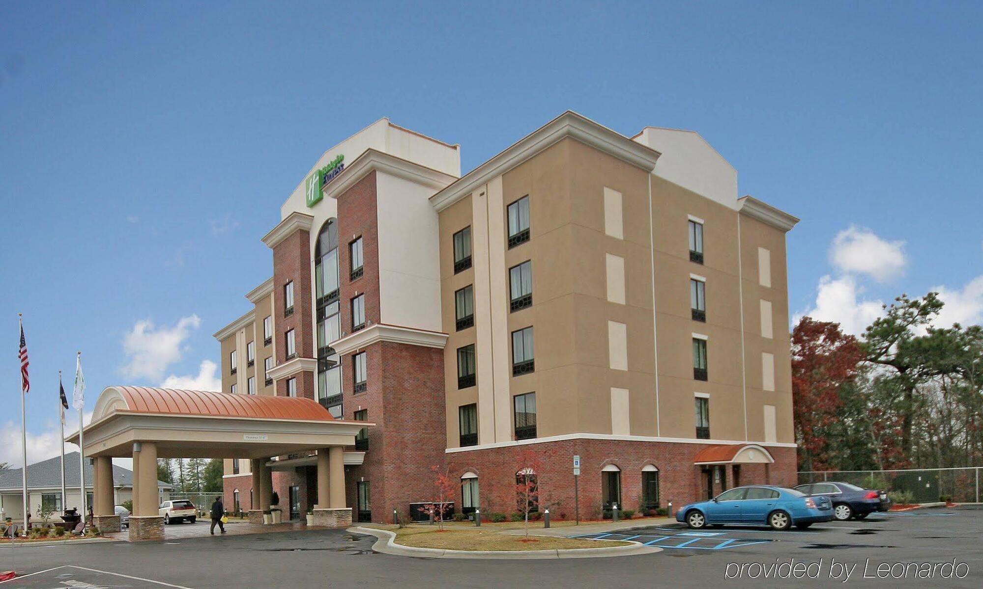 Holiday Inn Express Hotel & Suites Hope Mills-Fayetteville Airport By Ihg Extérieur photo